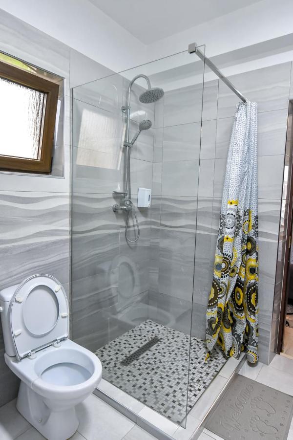 Hotel Casa Nely à Sighetu Marmaţiei Extérieur photo